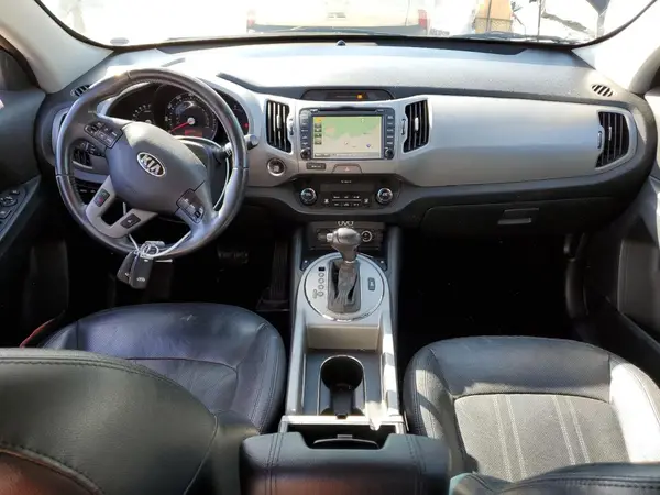 KNDPCCA63G7860423 2016 KIA SPORTAGE - Image 8