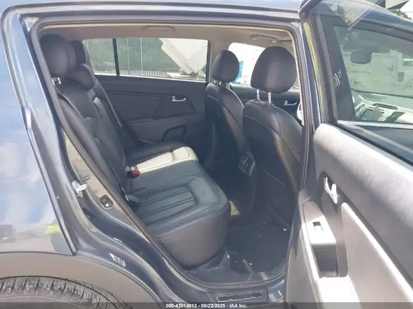 KNDPCCA64G7808413 2016 KIA SPORTAGE - Image 8