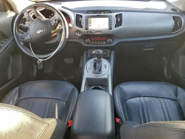 KNDPCCA64G7818021 2016 KIA SPORTAGE - Image 8
