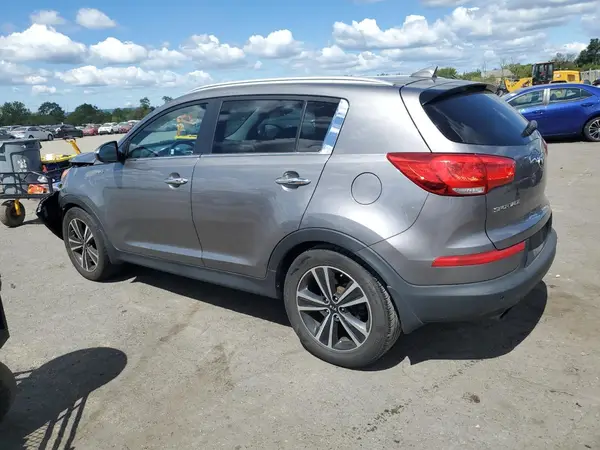 KNDPCCA65G7808520 2016 KIA SPORTAGE - Image 2