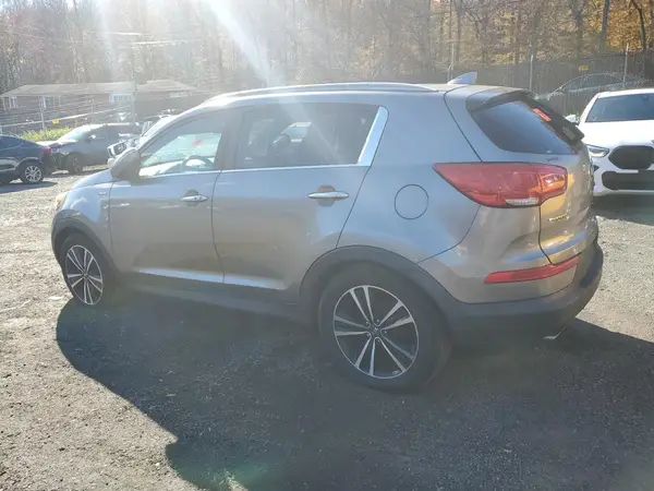 KNDPCCA66G7806050 2016 KIA SPORTAGE - Image 2