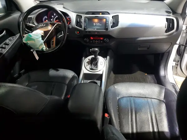 KNDPCCA68G7876407 2016 KIA SPORTAGE - Image 8