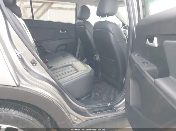KNDPCCA69G7816023 2016 KIA SPORTAGE - Image 8