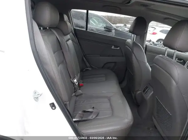 KNDPCCAC0G7815123 2016 KIA SPORTAGE - Image 8
