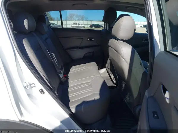 KNDPCCAC0G7869473 2016 KIA SPORTAGE - Image 8