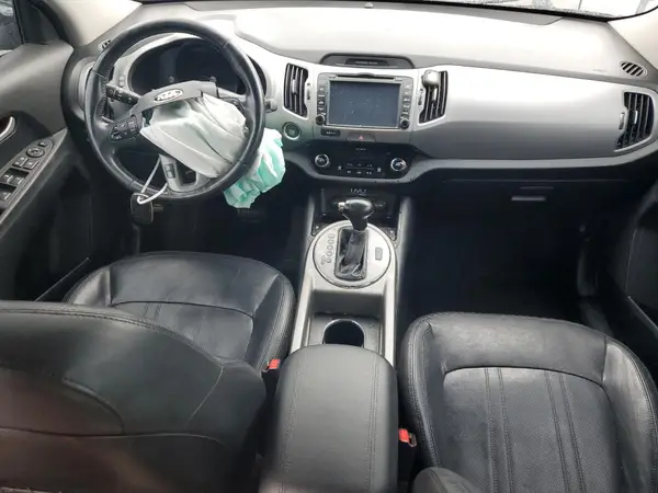 KNDPCCAC1G7807242 2016 KIA SPORTAGE - Image 8