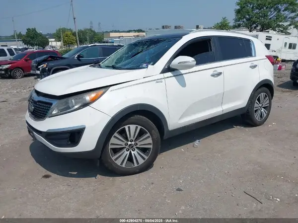 KNDPCCAC1G7808181 2016 KIA SPORTAGE - Image 2