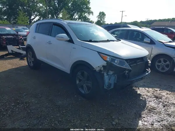 KNDPCCAC1G7817754 2016 KIA SPORTAGE - Image 1
