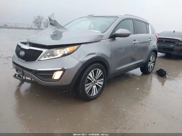 KNDPCCAC1G7836837 2016 KIA SPORTAGE - Image 2