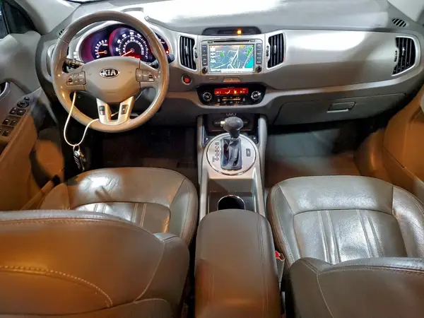 KNDPCCAC1G7845926 2016 KIA SPORTAGE - Image 8