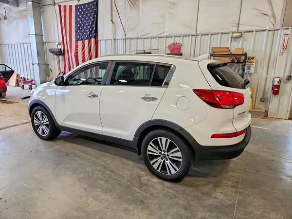 KNDPCCAC1G7861852 2016 KIA SPORTAGE - Image 2
