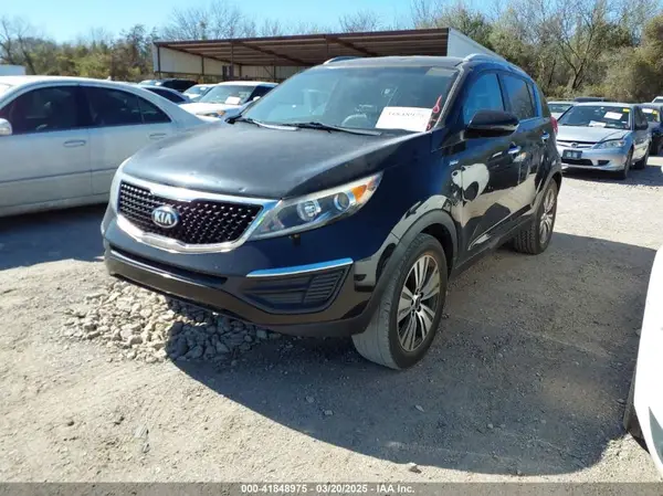 KNDPCCAC1G7869353 2016 KIA SPORTAGE - Image 2