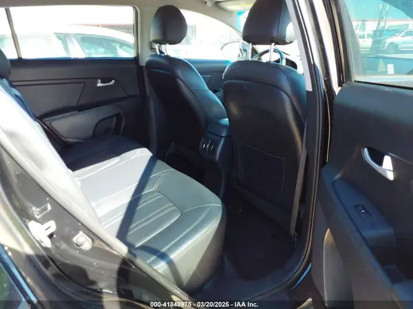 KNDPCCAC1G7869353 2016 KIA SPORTAGE - Image 8