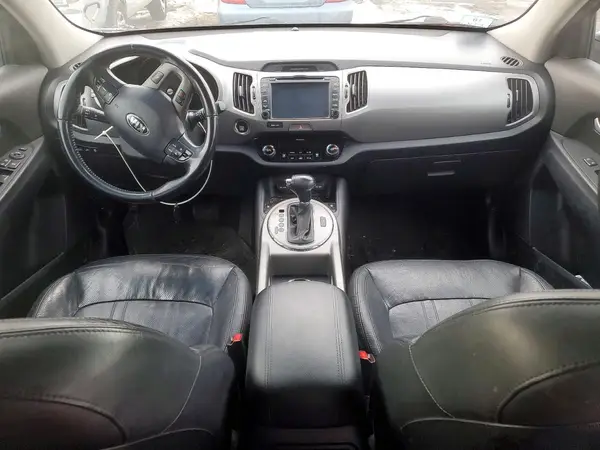 KNDPCCAC3G7812958 2016 KIA SPORTAGE - Image 8