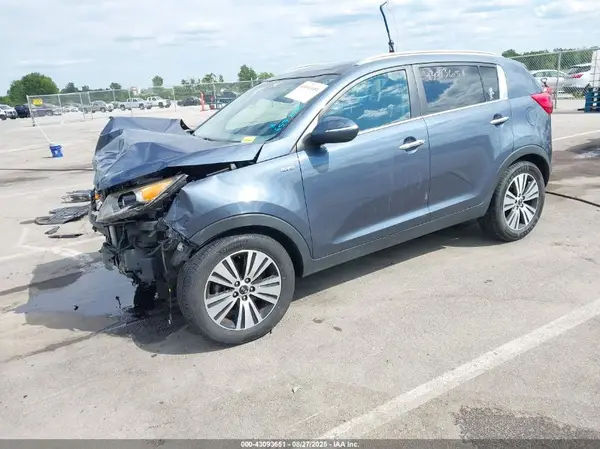 KNDPCCAC3G7833213 2016 KIA SPORTAGE - Image 2