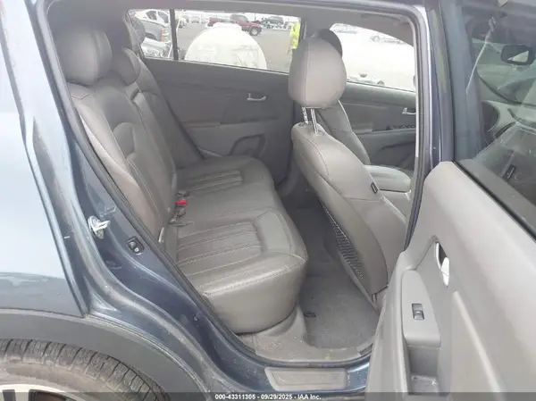 KNDPCCAC4G7833009 2016 KIA SPORTAGE - Image 8