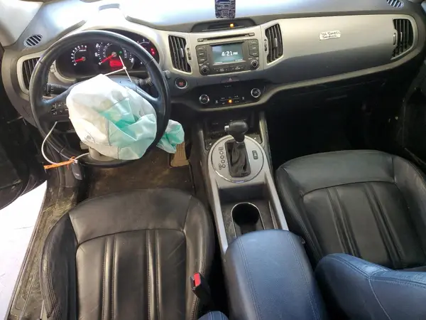 KNDPCCAC4G7833172 2016 KIA SPORTAGE - Image 8