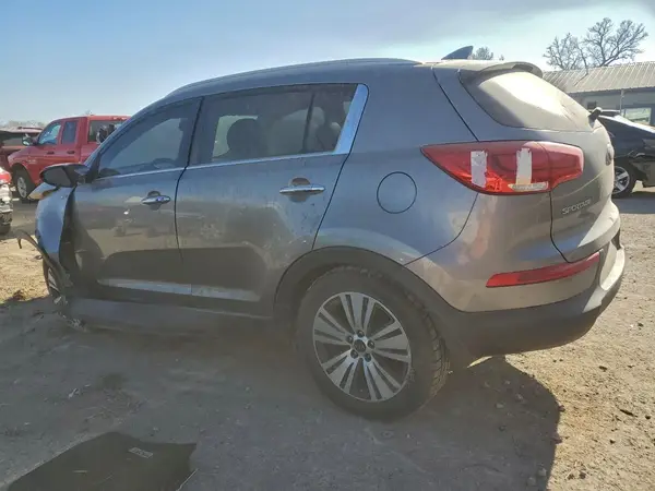 KNDPCCAC4G7862090 2016 KIA SPORTAGE - Image 2