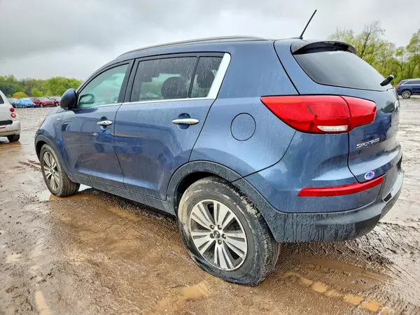 KNDPCCAC6G7803591 2016 KIA SPORTAGE - Image 2