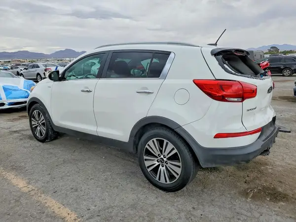 KNDPCCAC6G7817278 2016 KIA SPORTAGE - Image 2