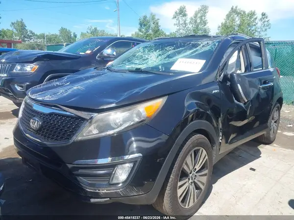 KNDPCCAC6G7832041 2016 KIA SPORTAGE - Image 2