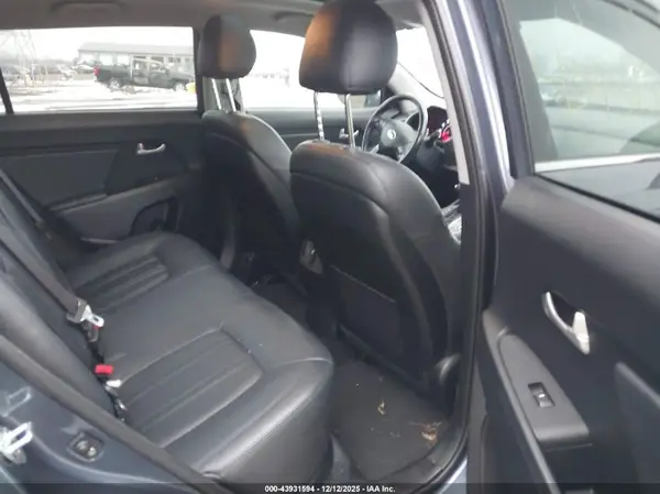 KNDPCCAC6G7836736 2016 KIA SPORTAGE - Image 8