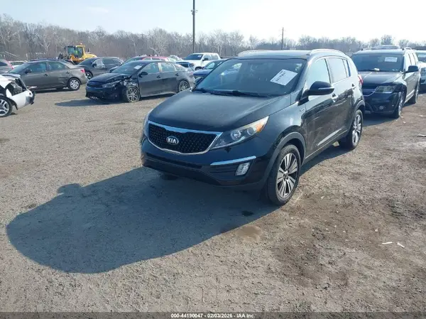 KNDPCCAC6G7863676 2016 KIA SPORTAGE - Image 2