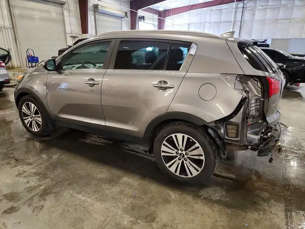 KNDPCCAC7G7803356 2016 KIA SPORTAGE - Image 2