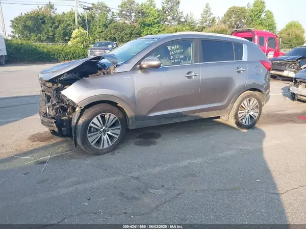 KNDPCCAC7G7806418 2016 KIA SPORTAGE - Image 2
