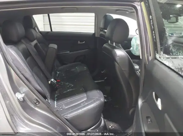 KNDPCCAC7G7834204 2016 KIA SPORTAGE - Image 8