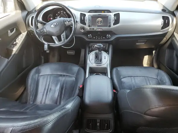 KNDPCCAC7G7835143 2016 KIA SPORTAGE - Image 8