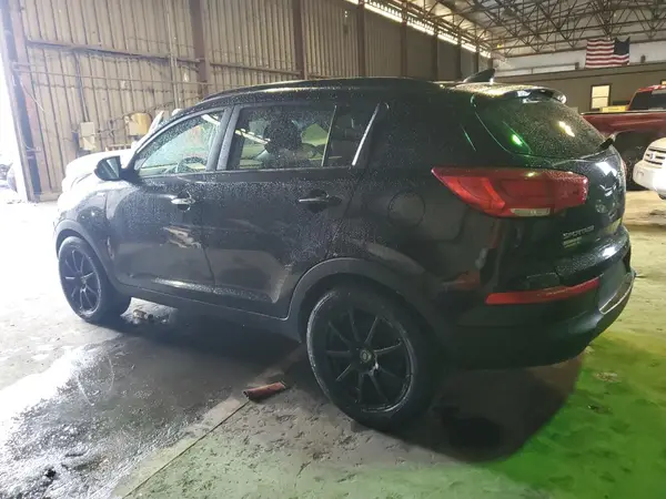 KNDPCCAC7G7850774 2016 KIA SPORTAGE - Image 2