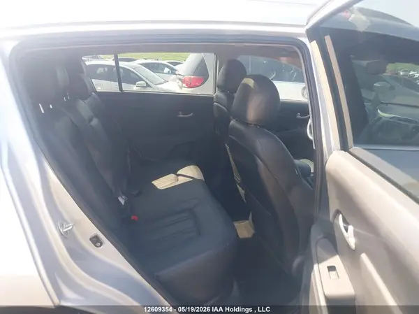 KNDPCCAC8G7805374 2016 KIA SPORTAGE - Image 8