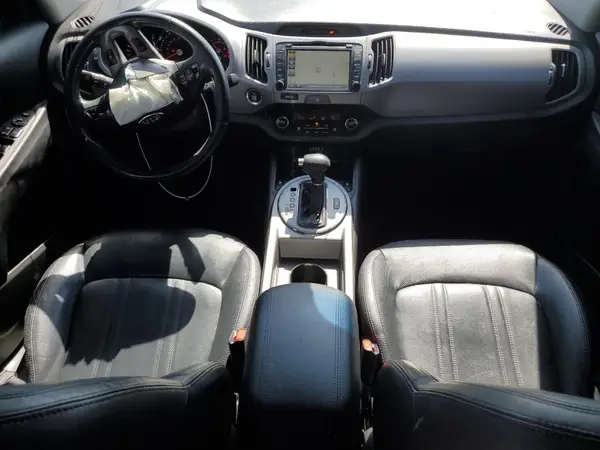 KNDPCCAC9G7829943 2016 KIA SPORTAGE - Image 8