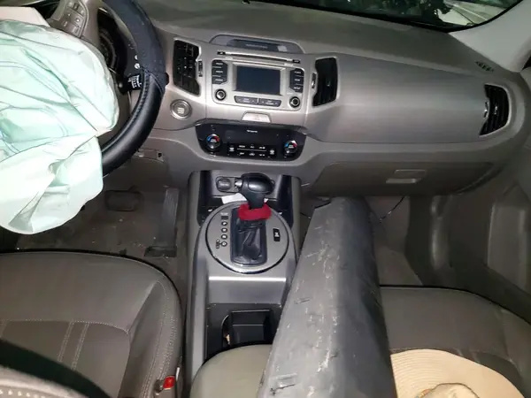 KNDPCCAC9G7840845 2016 KIA SPORTAGE - Image 8