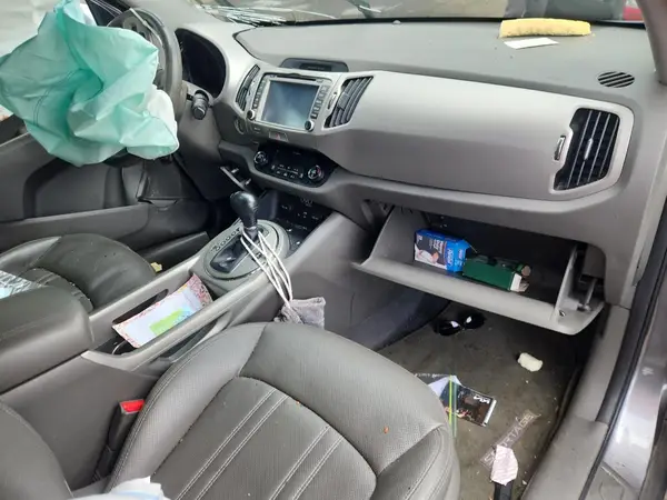KNDPCCAC9G7850145 2016 KIA SPORTAGE - Image 8
