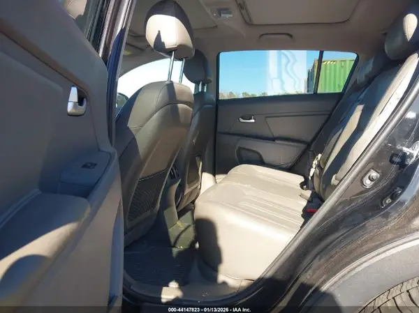 KNDPCCAC9G7851019 2016 KIA SPORTAGE - Image 8