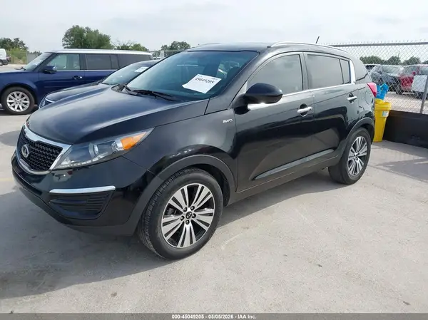 KNDPCCAC9G7874381 2016 KIA SPORTAGE - Image 2