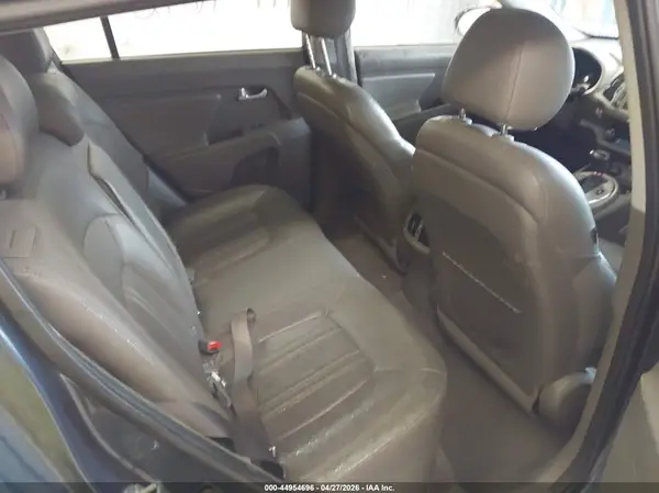 KNDPCCACXG7804792 2016 KIA SPORTAGE - Image 8