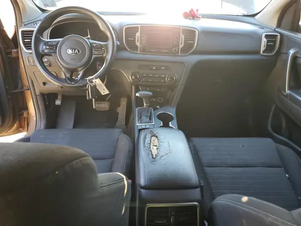 KNDPM3AC0H7051076 2017 KIA SPORTAGE - Image 8