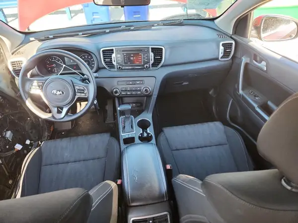 KNDPM3AC0H7084689 2017 KIA SPORTAGE - Image 8