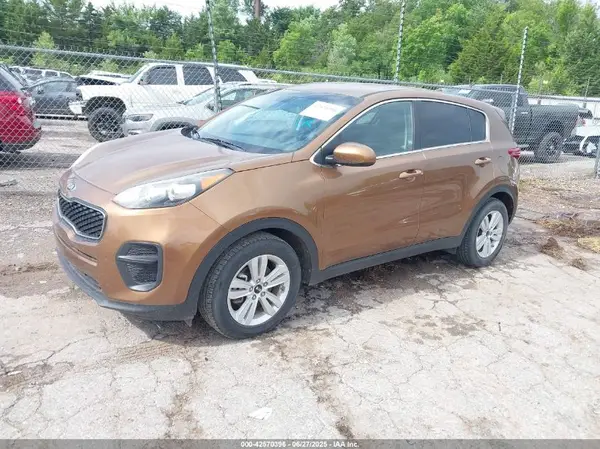 KNDPM3AC0H7088175 2017 KIA SPORTAGE - Image 2