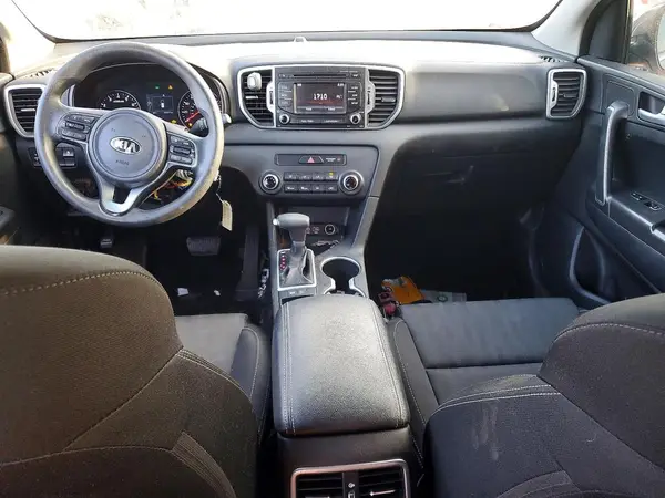 KNDPM3AC0H7171976 2017 KIA SPORTAGE - Image 8
