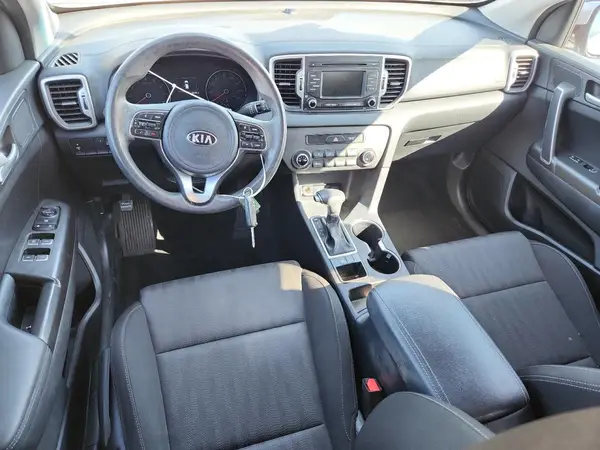 KNDPM3AC0H7226880 2017 KIA SPORTAGE - Image 8