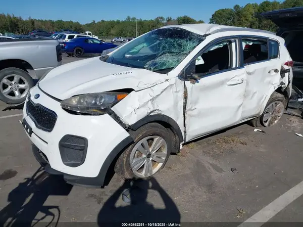 KNDPM3AC0H7233943 2017 KIA SPORTAGE - Image 2