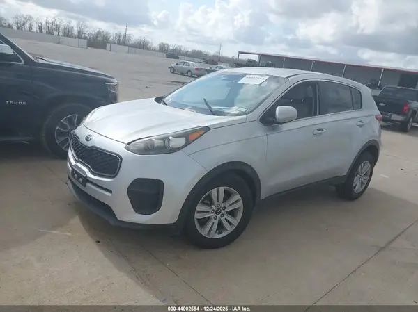 KNDPM3AC0H7234302 2017 KIA SPORTAGE - Image 2