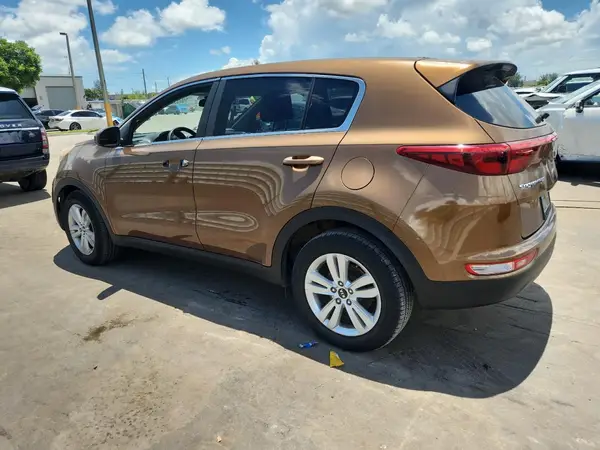 KNDPM3AC0H7297609 2017 KIA SPORTAGE - Image 2