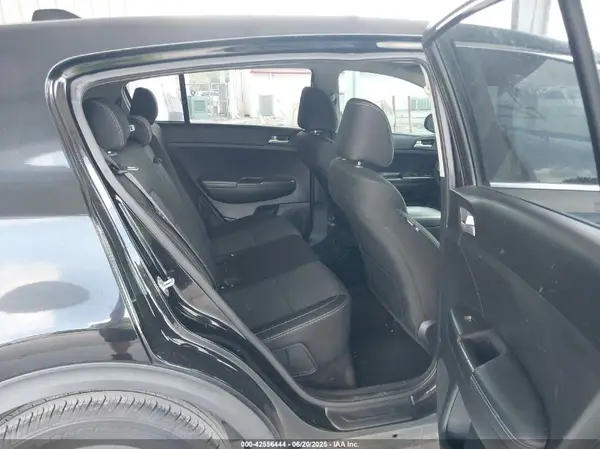 KNDPM3AC0J7307514 2018 KIA SPORTAGE - Image 8