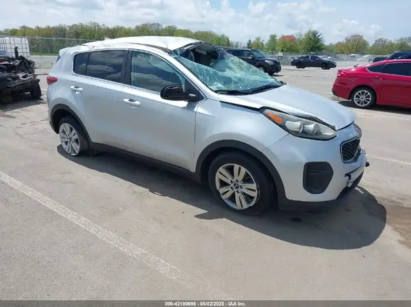 KNDPM3AC0J7323485 2018 KIA SPORTAGE - Image 1