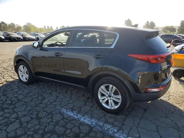 KNDPM3AC0J7338665 2018 KIA SPORTAGE - Image 2